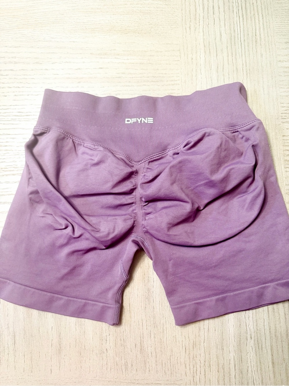 Lavender Seamless Sports Bra & Shorts Set - DRYNE - Picture 8 of 8